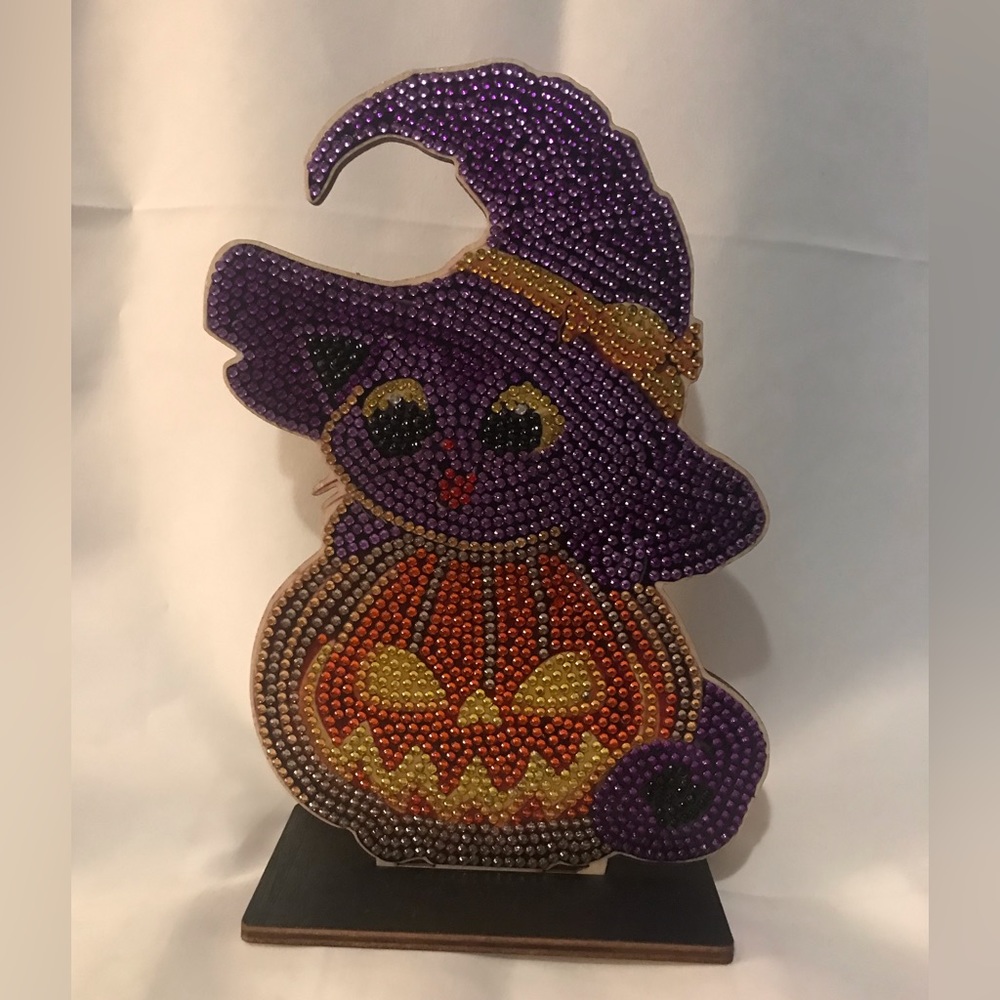 Diamond Painted Halloween Cat Stand
